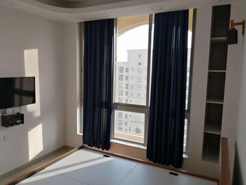 Room in 1 BHK Apartment at One Hiranandani Park, Ghodbunder Road – for Rent
