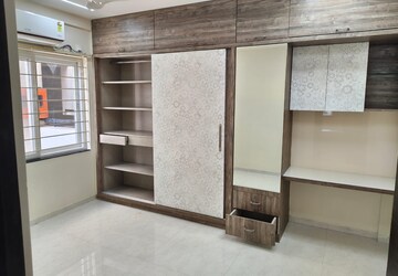 2 BHK Apartment For Rent in Crown Whistling Woods, Kokapet