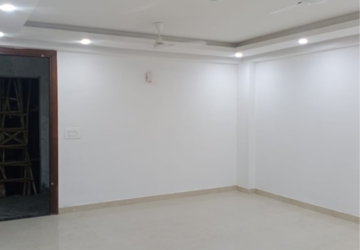 Room in 3 BHK Builder Floor at Vasant Kunj – for Rent