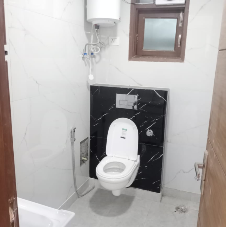 Bathroom, vasant kunj 3 Bedroom 1800 Sq.Ft. Builder Floor In Vasant Kunj Delhi 9349374