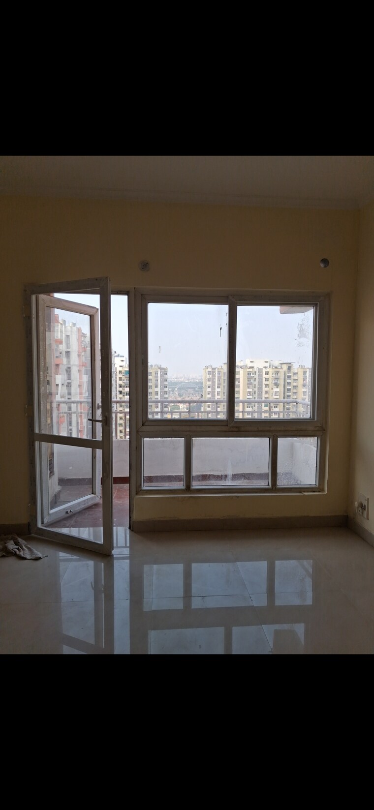 Room, gaurs-siddhartham 2 Bedroom 945 Sq.Ft. Apartment In Siddharth Vihar Ghaziabad 9349378