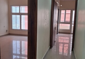 Room in 2 BHK Apartment at Gaurs Siddhartham, Siddharth Vihar – for Sale