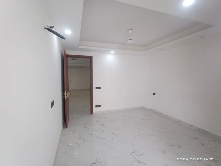 Room, vasant kunj 3 Bedroom 1800 Sq.Ft. Builder Floor In Vasant Kunj Delhi 9349379