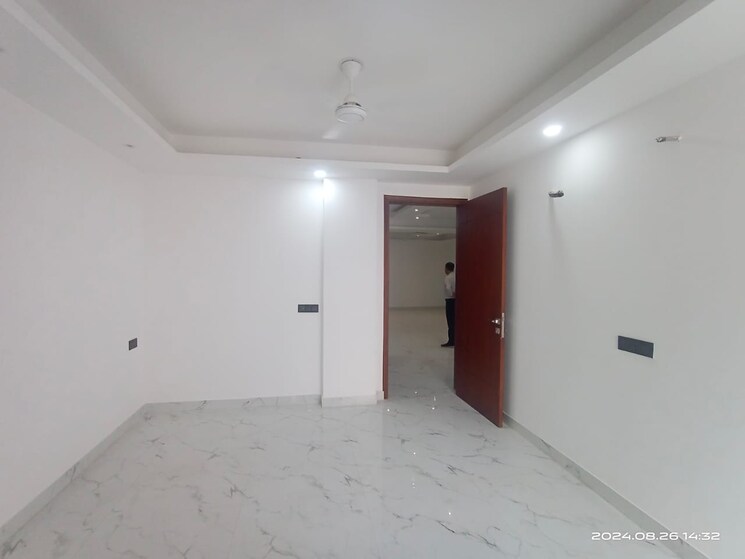 Room, vasant kunj 3 Bedroom 1800 Sq.Ft. Builder Floor In Vasant Kunj Delhi 9349379