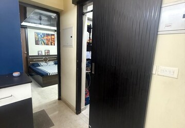Building Lobby in 1.5 BHK Apartment at Lodha Amara, Kolshet Road – for Sale