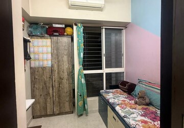 Kitchen in 1.5 BHK Apartment at Lodha Amara, Kolshet Road – for Sale