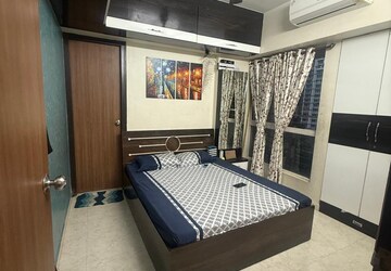 Bedroom in 1.5 BHK Apartment at Lodha Amara, Kolshet Road – for Sale