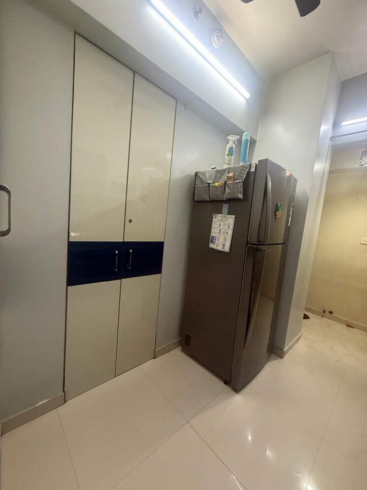 Kitchen, lodha-amara 1.5 Bedroom 585 Sq.Ft. Apartment In Kolshet Road Thane 9349383