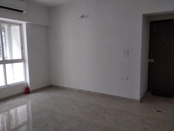 1 BHK Apartment For Sale in Lodha Amara, Kolshet Road