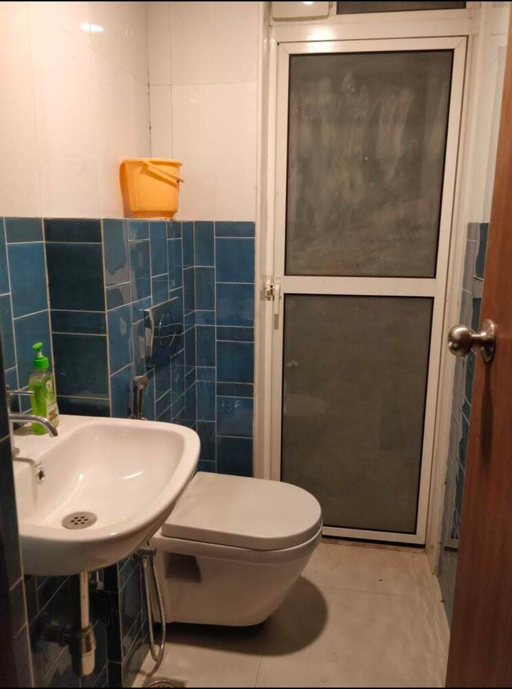 Bathroom, lodha-amara 1 Bedroom 472 Sq.Ft. Apartment In Kolshet Road Thane 9349385