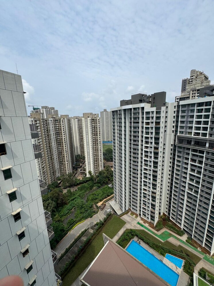 Exterior View, kalpataru-immensa 3 Bedroom 991 Sq.Ft. Apartment In Kolshet Road Thane 9349388