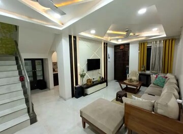 Living Room in 3 BHK Apartment at Narendra Nagar – for Rent