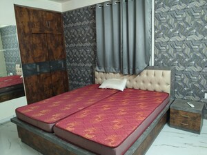Bedroom in 4 BHK Apartment at Mansarovar – for Rent