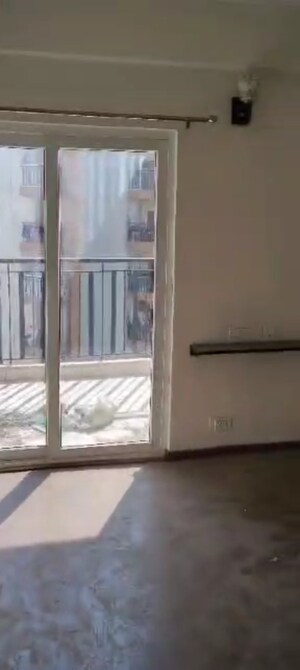 2.5 BHK Apartment For Rent in Gaur City-2, Gaur City 2