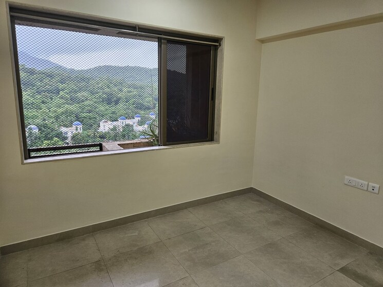 Room, bhimjyani-verraton 3.5 Bedroom 1350 Sq.Ft. Apartment In Manpada Thane 9349415
