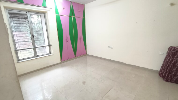 Room, siddhanchal-chs 1 Bedroom 450 Sq.Ft. Apartment In Pawar Nagar Thane 9349435