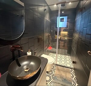 Team Area in 2 BHK Apartment at Silver Arch Apartments, Andheri West – for Sale