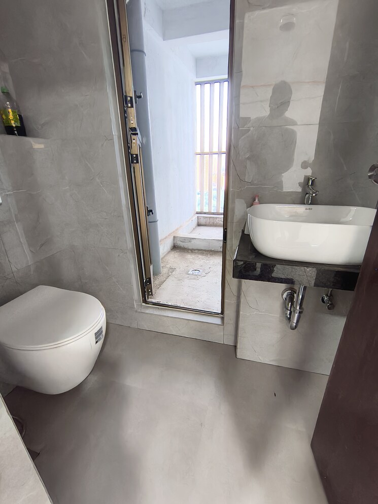 Bathroom, raymond-ten-x-habitat 1 Bedroom 418 Sq.Ft. Apartment In Pokhran Road No Two Thane 9349445