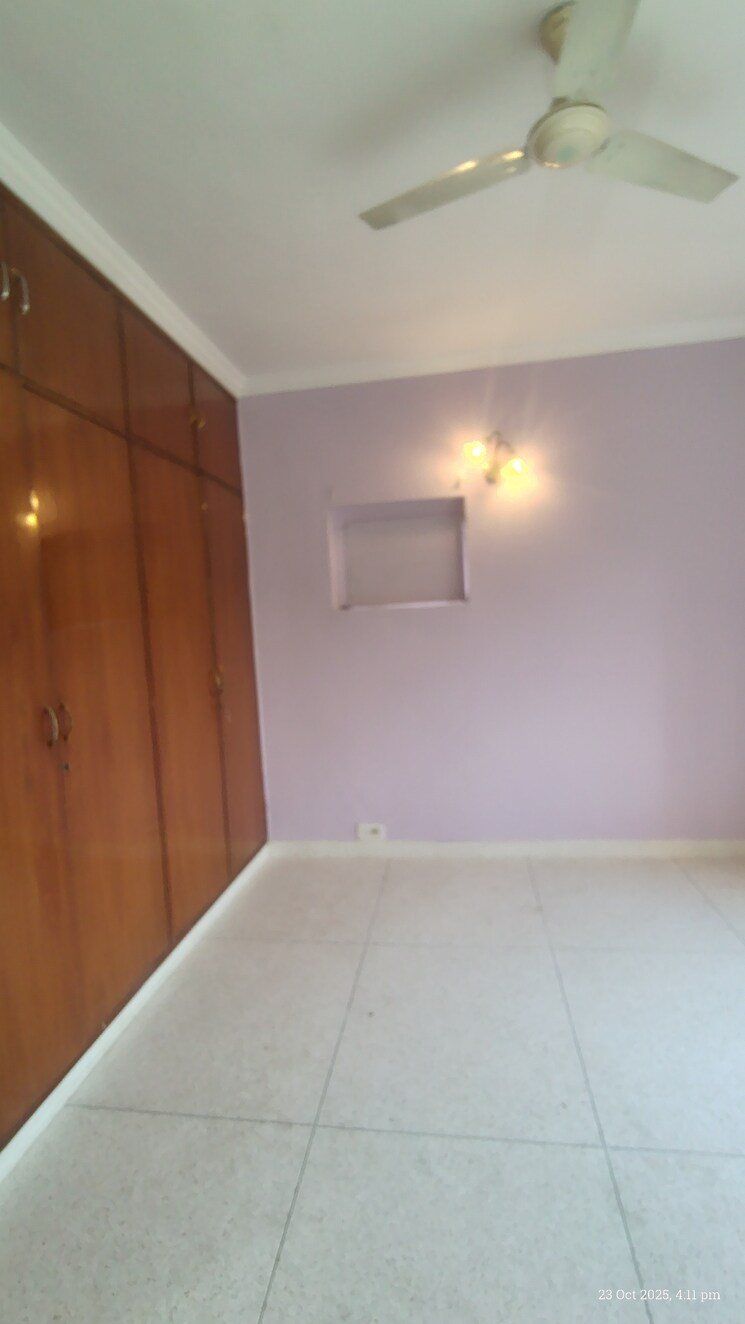 Room, unitech-palms 3 Bedroom 1500 Sq.Ft. Apartment In South City 1 Gurgaon 9349453