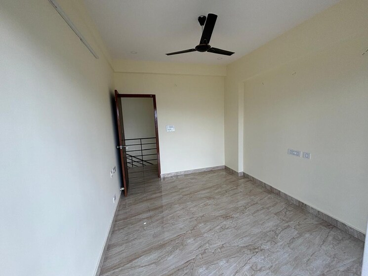Room, shree-lakshmi-grand 4 Bedroom 2250 Sq.Ft. Apartment In Koramangala Bangalore 9349456