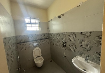 Bathroom in 3 BHK Apartment at SV Towers Koramangala, Koramangala – for Rent