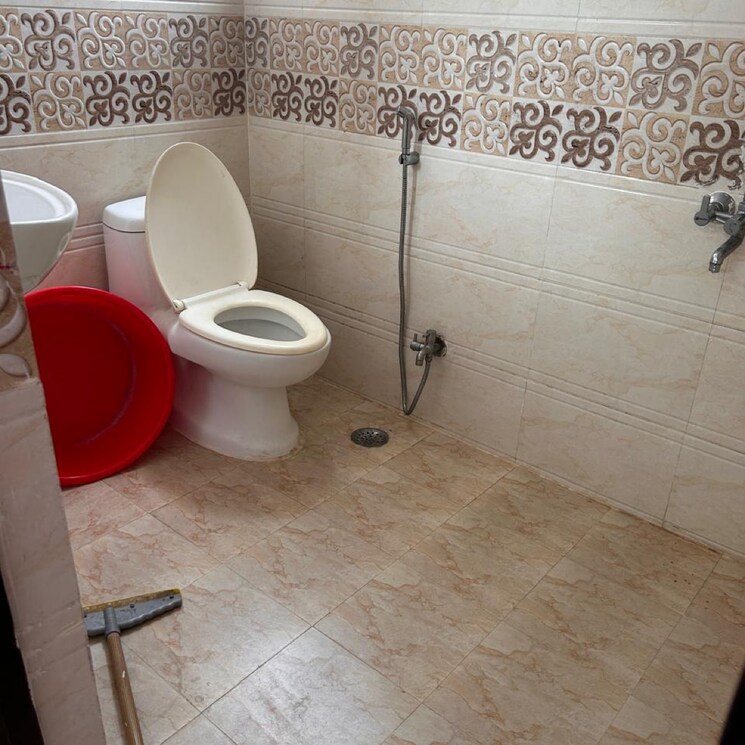 Bathroom, gomti nagar 2 Bedroom 1700 Sq.Ft. Apartment In Gomti Nagar Lucknow 9349467