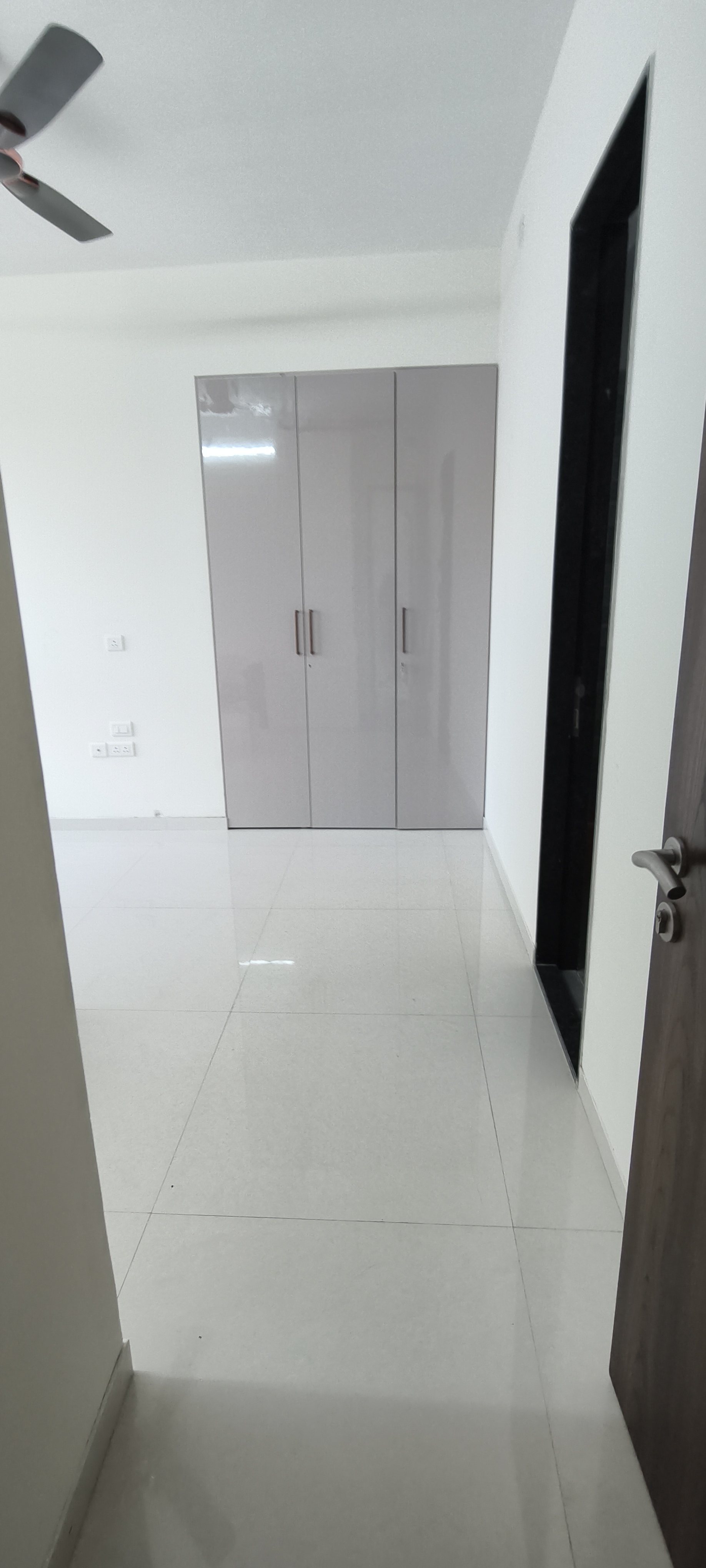 2 BHK + Pooja Room Apartment For Rent in Sheth Athena
