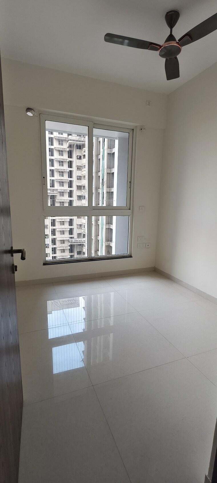 Room, sheth-athena 2 Bedroom 600 Sq.Ft. Apartment In Laxmi Nagar Thane 9349468