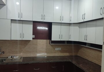 Kitchen in 3 BHK Apartment at Omaxe The Palace, Gomti Nagar – for Sale