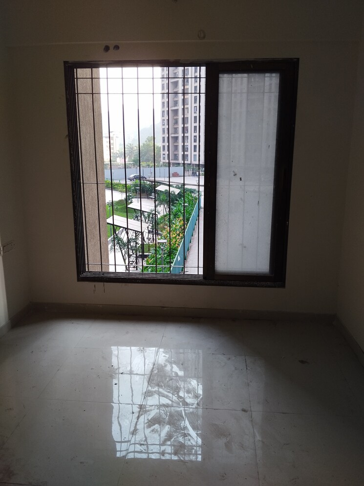 Room, dosti-planet-north-onyx 1 Bedroom 367 Sq.Ft. Apartment In Shilphata Thane 9349473