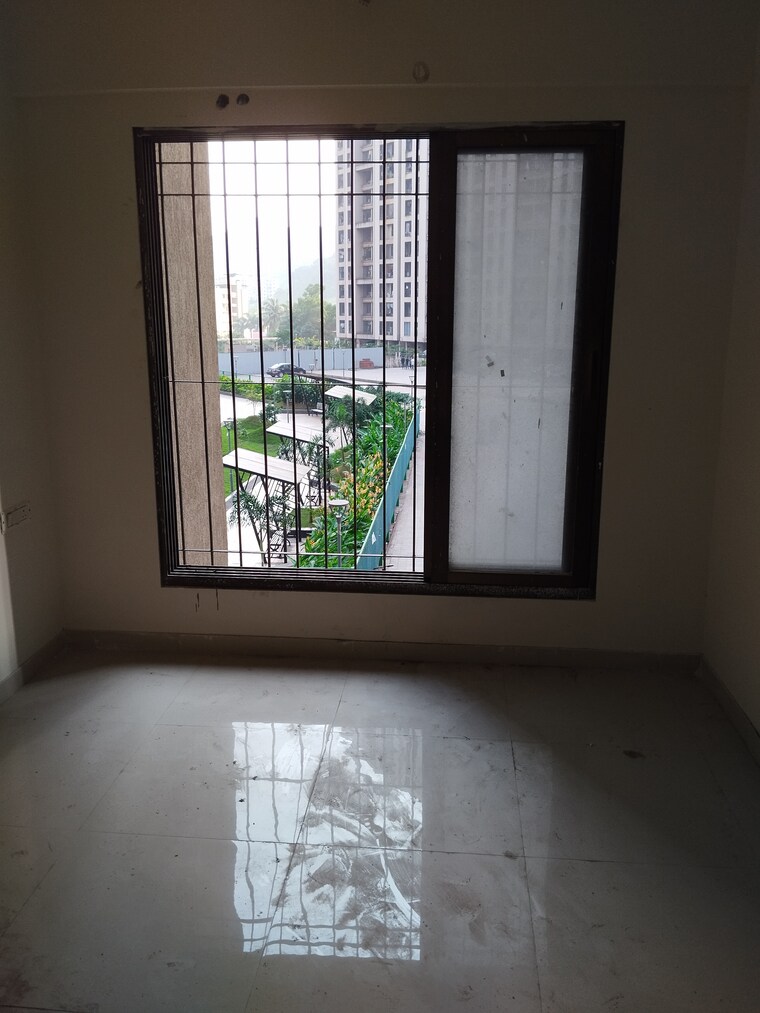 Room, dosti-planet-north-onyx 1 Bedroom 367 Sq.Ft. Apartment In Shilphata Thane 9349473