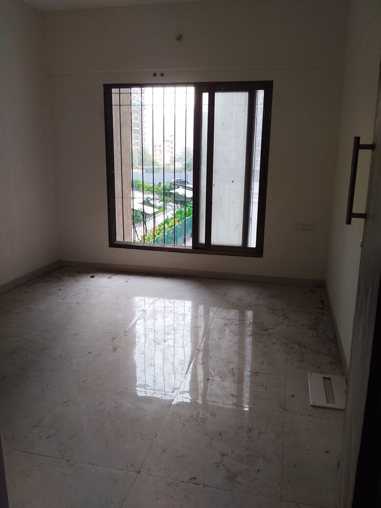 Room, dosti-planet-north-onyx 1 Bedroom 367 Sq.Ft. Apartment In Shilphata Thane 9349473