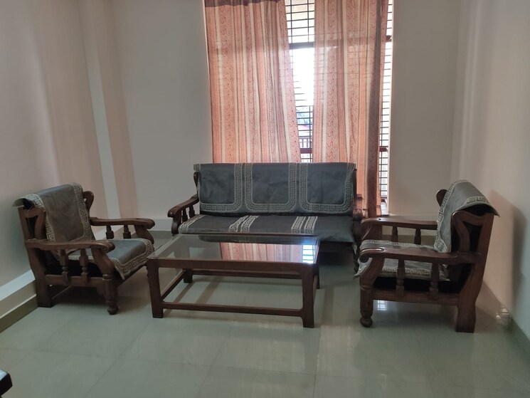 Living Room, viraj khand 1.5 Bedroom 1250 Sq.Ft. Apartment In Viraj Khand Lucknow 9349501