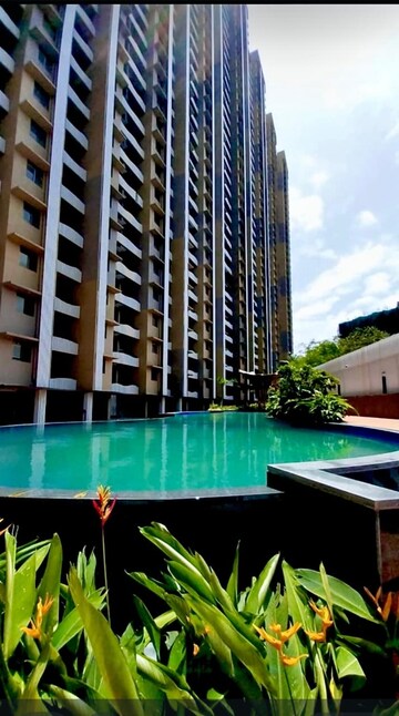 Swimming Pool in 1 BHK Apartment at Chandak 34 Park Estate, Goregaon West – for Rent