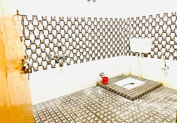 Bathroom in 2 BHK Independent House at Gomti Nagar – for Rent