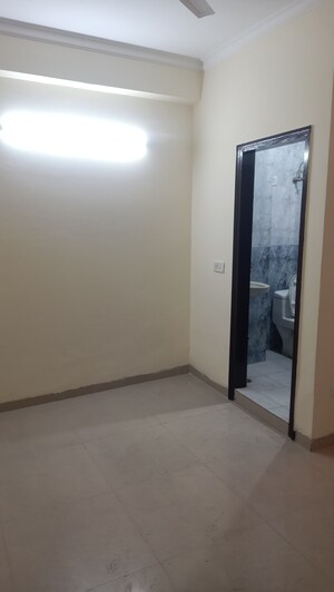 1 RK Apartment For Rent in Palm Residency Chhatarpur, Chattarpur