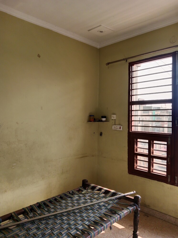 Room, sector 18 1.5 Bedroom 455 Sq.Ft. Builder Floor In Sector 18 Panipat 9349511