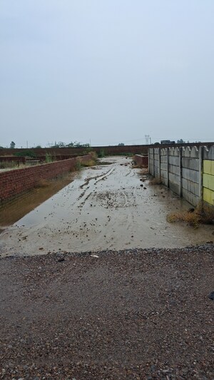  Plot – Exterior View View at Silani Chowk - for Sale