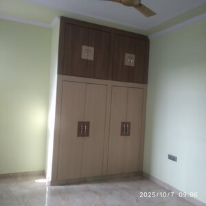 Room in 3 BHK Villa at Mansarovar Extension – for Rent