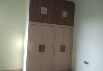Room in 3 BHK Villa at Mansarovar Extension – for Rent