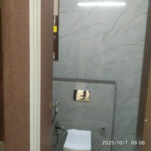 Bathroom in 3 BHK Villa at Mansarovar Extension – for Rent