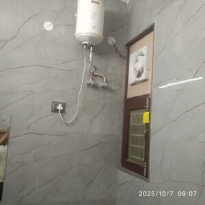 Bathroom in 3 BHK Villa at Mansarovar Extension – for Rent