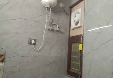 Bathroom in 3 BHK Villa at Mansarovar Extension – for Rent