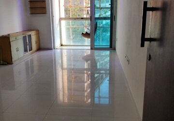 2 BHK Apartment For Rent in Sheth Fiona, Pokhran Road No Two