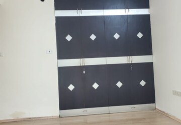 Master Plan in 2 BHK Apartment at Sheth Fiona, Pokhran Road No Two – for Rent