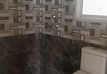 Kitchen in 1 BHK Independent House at Gamma Shopping Mall, Gamma I Greater Noida – for Sale