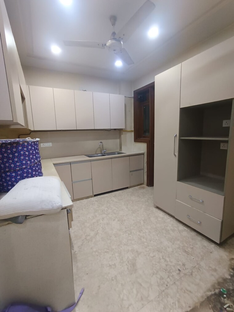 Kitchen, navbharat-apartments 2.5 Bedroom 1250 Sq.Ft. Apartment In Paschim Vihar Delhi 9349561