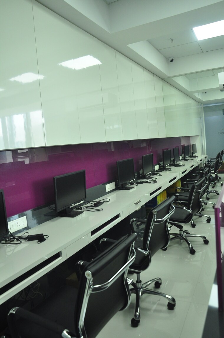 Team Area, cello-triumph Commercial Office Space 850 Sq.Ft. In Goregaon West Mumbai 9349573