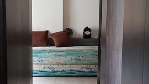 Bedroom in 2 BHK Apartment at Kandivali East – for Rent