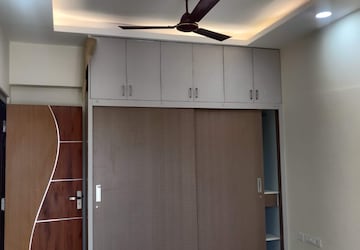 Furnished Amenities in 2 BHK Apartment at Shree Lakshmi Grand, Koramangala – for Rent